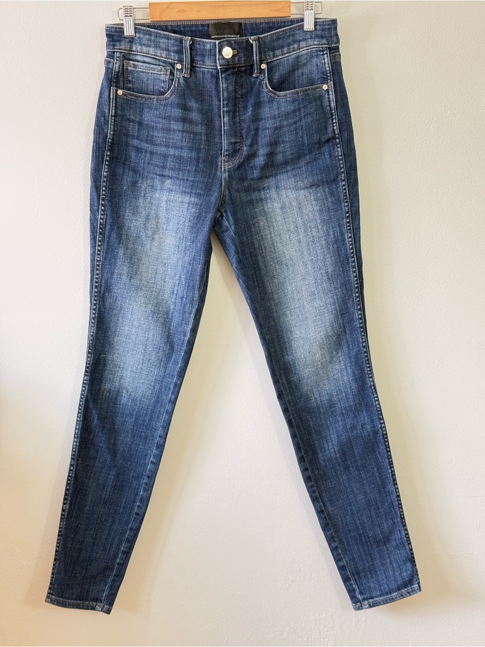 WHBM Extra High Rise Skinny Jeans Size 8 Everyday Soft Dark Wash